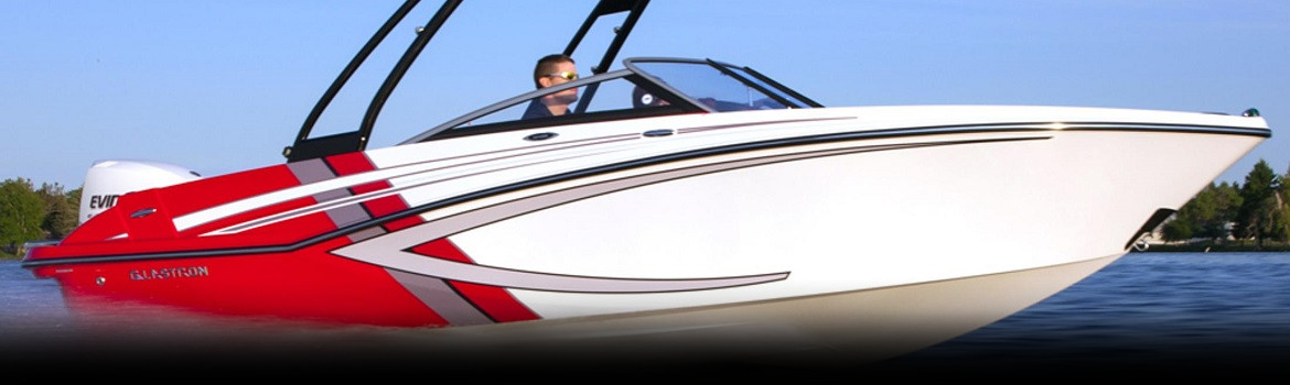 2016 Glastron GTS 200 on a lake
